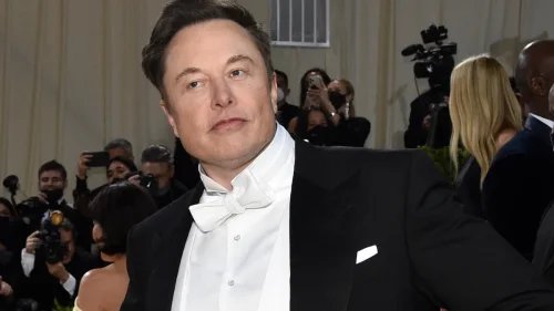 Илон Мъск отново над 1 трилион долара: Tesla и SpaceX го върнаха на върха