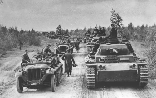 2 октомври 1941 г. - операция &bdquo;Тайфун&ldquo;: Капанът при Вязма спира германския блицкриг към Москва