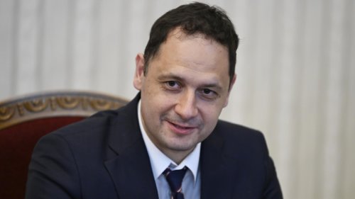 Витанов: Дефицитът се качва, инфлацията бие рекорд, но кабинетът натиска цените и хазарта