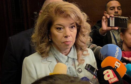 Йотова: България настоява за спиране на бойните действия и ударите с дронове в Черно море