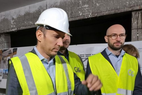 (СНИМКИ) Терзиев пренарежда екипа и ускорява метрото: София влиза в нов етап