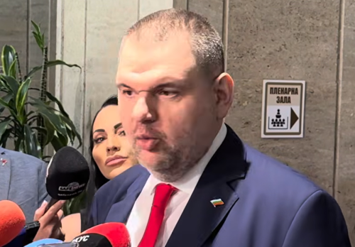 Пеевски обеща ДПС да следи разходите за отбрана и високите цени (ВИДЕО)