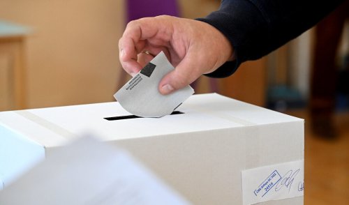 Машина &bdquo;изгасна&ldquo; в Сандрово: Секцията мина на хартия