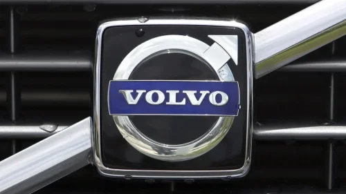Volvo на загуба и с план за 2500 съкращения: Натискът от Китай и САЩ удари тежко