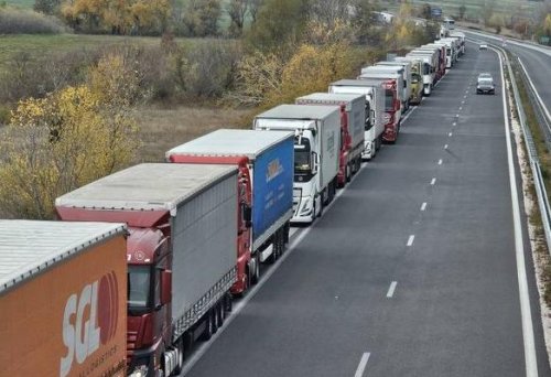 Тапи на &bdquo;Лесово&ldquo; и затваряне на лента на Дунав мост: Какво трябва да знаете преди път