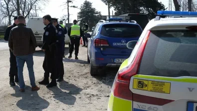 15 задържани в Благоевградско! Полицията с мащабна акция преди изборите