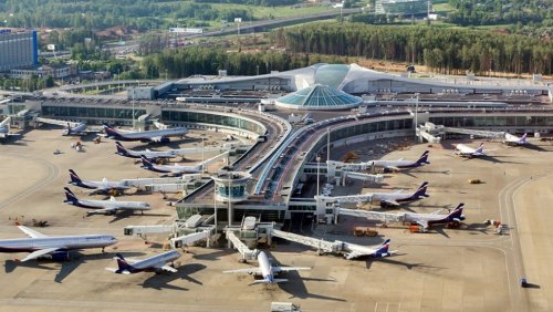 Евакуация на &bdquo;Шереметиево&ldquo;: Москва съобщава за свалени дронове и въздушна тревога