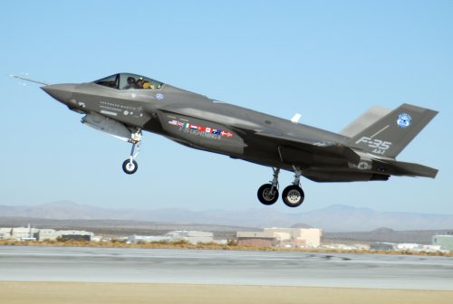 Пентагонът заключи сделка за поне 850 F-35: 10-годишен план и 7 млрд. долара от Lockheed