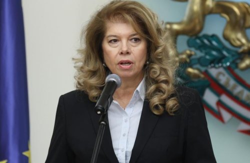&bdquo;Алфа Рисърч&ldquo;: Йотова остава първа