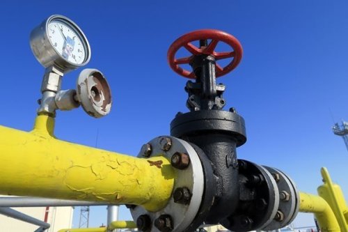 По-малко газ в запас: Европа посреща зимата с несигурност и битка за доставки