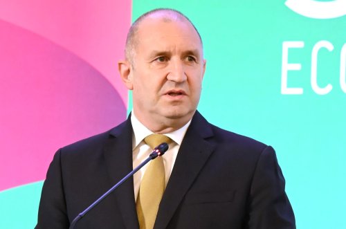 Радев: България излиза от &bdquo;сивия списък&ldquo; на FATF