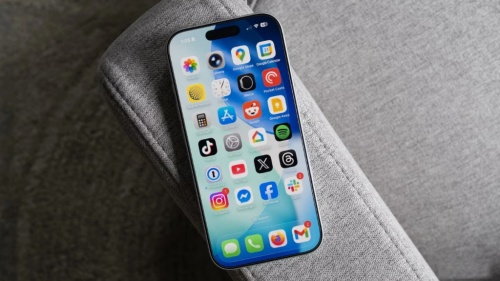 Apple готви голям удар срещу автокорекцията: iOS 27 обещава край на нелепите грешки при писане