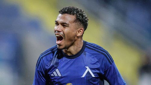 Бешикташ хвърля милиони за звезда на Левски