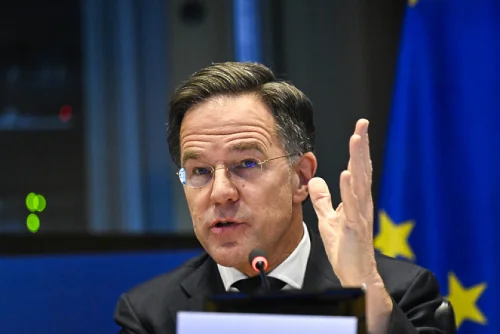 Рюте отива във Вашингтон на фона на слухове за преразглеждане на ролята на САЩ в НАТО