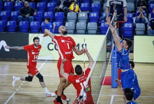 Левски размаза ЦСКА в първия полуфинал по волейбол