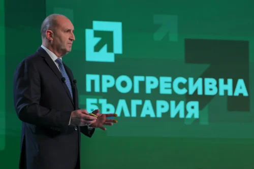 Партията на Румен Радев изпревари всички по дарения: 529 хил. евро за две седмици