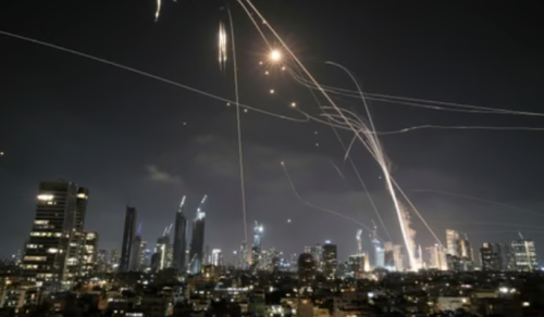 Иран удари Тел Авив: Израел твърди, че са използвани касетъчни бомби