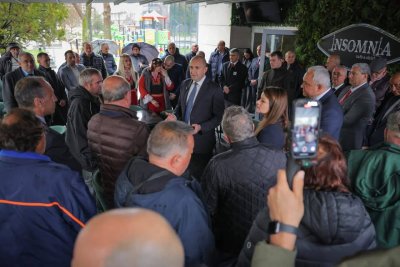 Румен Радев в Крумовград: Обществото ни започва да чупи оковите на страха