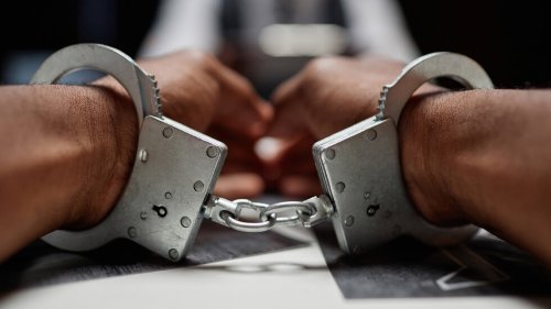 Шейх от кралската фамилия на ОАЕ е задържан в България: Интерпол го издирва, Дубай иска екстрадиция