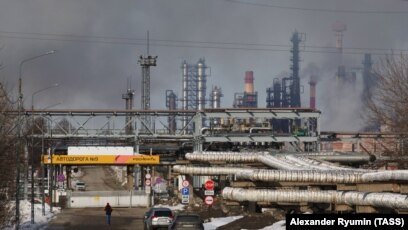 Дронове удариха рафинерията &bdquo;НОРСИ&ldquo;: пожар край Нижни Новгород