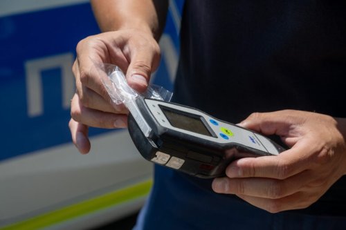 5,95 промила на АМ &bdquo;Струма&ldquo;: 39-годишен шофьор удари кола, избяга и беше заловен