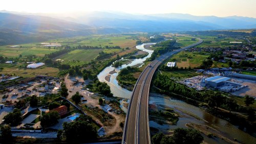Спират трафика към Кулата на АМ &bdquo;Струма&ldquo;: затварят участък край Благоевград заради маркировка