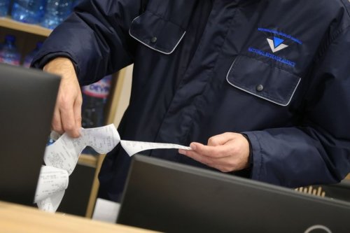 НАП удари по търговците: Хиляди проверки, стотици нарушения и глоби за близо 1 млн. евро