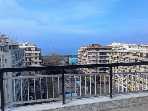 Жилищата в Гърция изпревариха доходите: повечето купувачи не стигат до 200 000 евро