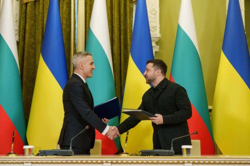 Гюров и Зеленски подписаха 10-годишно споразумение за сигурност и отбрана (ВИДЕО)