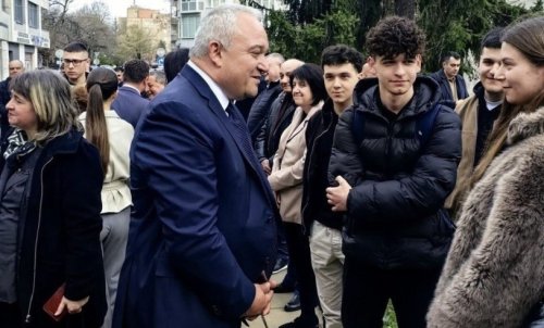 Листата на &bdquo;Прогресивна България&ldquo; в Кърджали: Демерджиев обещава край на страха