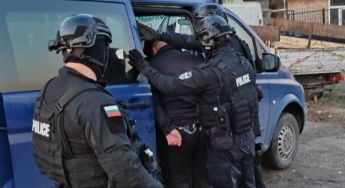 Акция срещу купуването на гласове: 7 задържани и 53 000 евро иззети