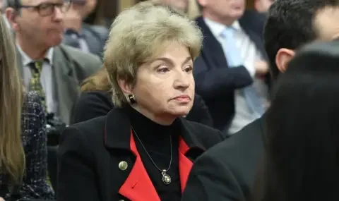 Илияна Йотова подреди ключов екип: Меглена Плугчиева поема външната политика, още две назначения за култура и медии