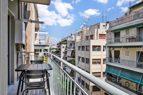 Малките апартаменти в Гърция поскъпват по-бързо: инвеститорите се пренасочват