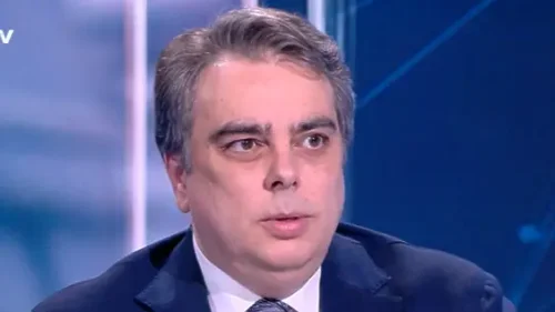 Асен Василев обяви Бойко Борисов за страхливец