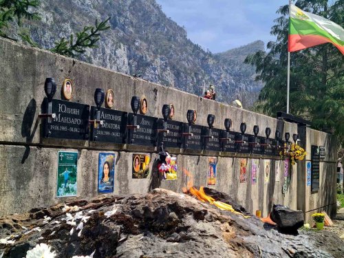 22 години след катастрофата в река Лим: 12 български деца не се прибраха от екскурзия