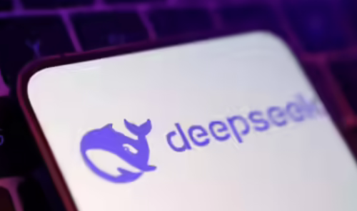 Сериозен срив спря китайския AI чатбот &bdquo;ДийпСийк&ldquo; за над 7 часа