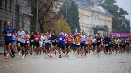 Полумаратон блокира центъра на София на Цветница (КАРТА)