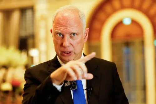 Кирил Дмитриев: &bdquo;Британска революция&ldquo; може да свали Стармър