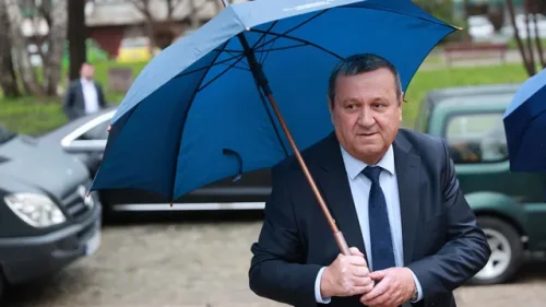 След драмата в Ямбол: Търсят едно приемно семейство за двете деца, за да не ги разделят