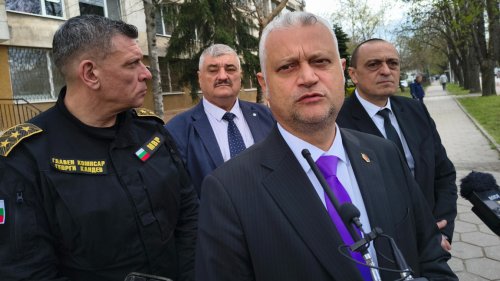 МВР: Кметове и зам.-кметове натискат вота с помощи и оферти за купуване на гласове