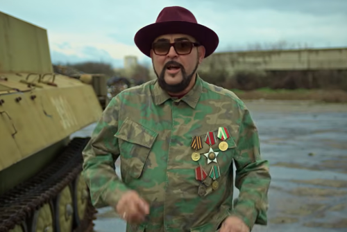 &bdquo;Новите братушки&ldquo; на Устата: Рап срещу еврото и &bdquo;евроатлантизма&ldquo;, който взриви мрежата преди изборите (ВИДЕО)