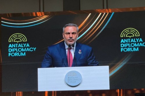 Фидан предупреди: След 10 години конфликтите може да станат по-неконтролируеми и разрушителни