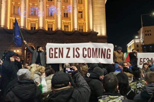 Ружа Райчева: Смях! Сега пък на ППДБ поколението Z им стана виновно за канския успех на Радев