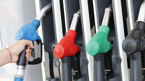 Горивата удрят нови нива: Дизелът вече стига 1.92 евро