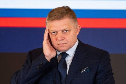 Фицо предупреди: &bdquo;Дружба&ldquo; може да спре след заема за Украйна