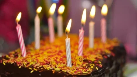 Рожденици на 23 април