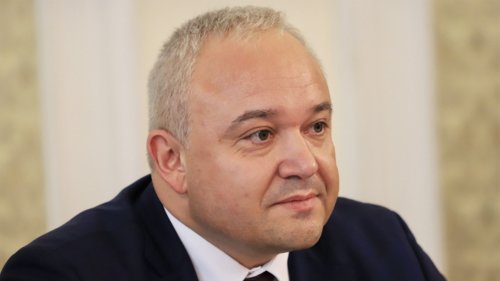 Демерджиев: Слугите на Пеевски удрят в момента!