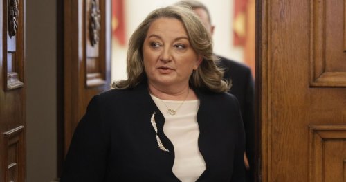 Деница Сачева изразява мнение след изборите