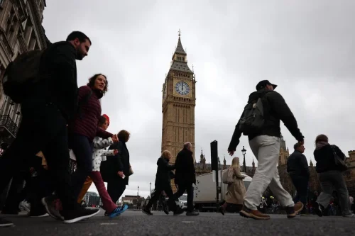 Лондон готви план &bdquo;Търнстоун&ldquo;: риск за доставките на храни, ако Ормуз остане затворен