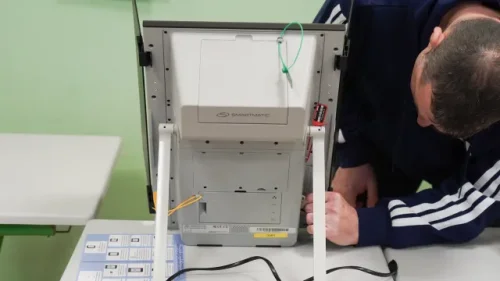 350 български граждани са гласували в Северна Македония до 15:30 ч.